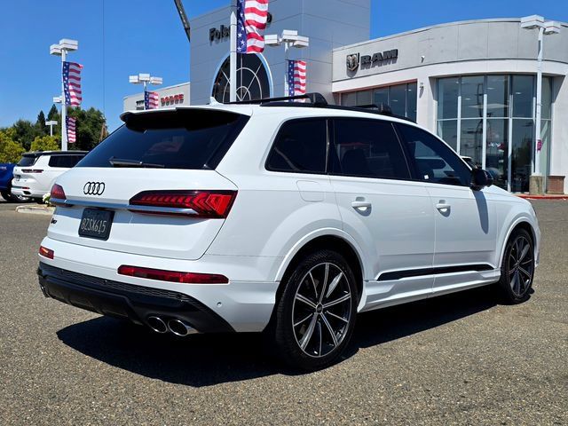 Used 2021 Audi SQ7 Prestige w/ Prestige Package AWD/4WD image 4