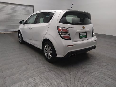 Used 2020 Chevrolet Sonic LT image 5