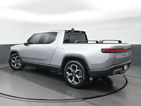 Used 2024 Rivian R1T Adventure image 5