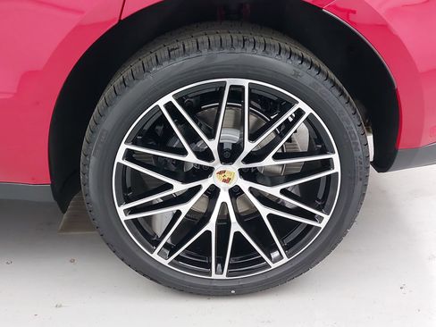 New 2026 Porsche Macan image 35