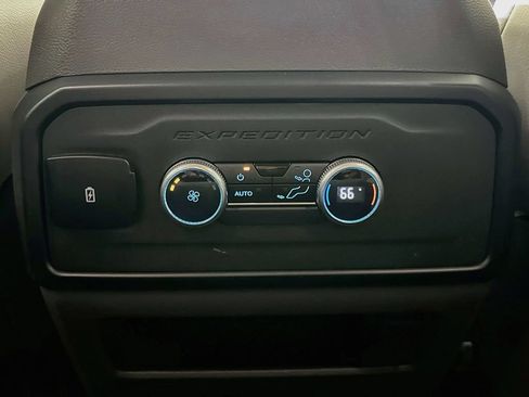 Used 2021 Ford Expedition XLT RWD image 30