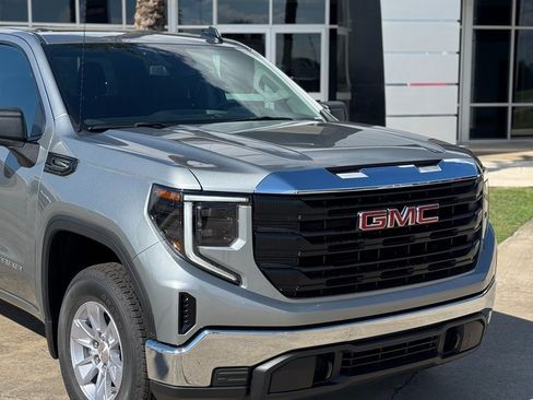 New 2026 GMC Sierra 1500 Pro w/ Pro Value Package image 2