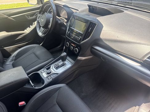 Used 2023 Subaru Forester Premium AWD/4WD image 9