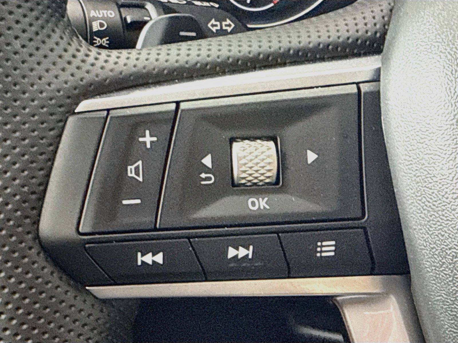 Used 2026 Mitsubishi Outlander AWD image 14