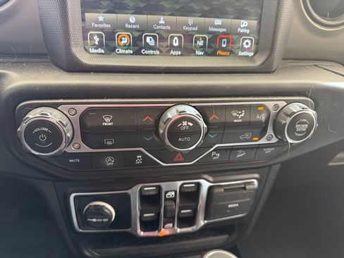 Used 2020 Jeep Wrangler Unlimited Sport S w/ Sun And Sound Package AWD/4WD image 22