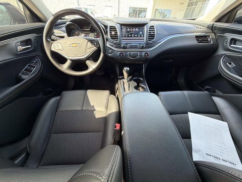 Used 2019 Chevrolet Impala LT FWD image 18