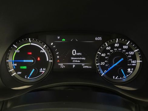 Used 2021 Toyota Highlander Limited image 25