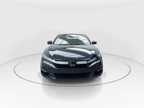 Used 2018 Honda Clarity Plug-In Hybrid image 3