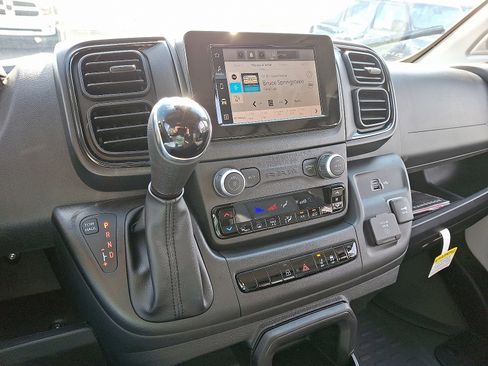 New 2025 RAM ProMaster 3500 w/ Roll-Up Rear Door Package image 10