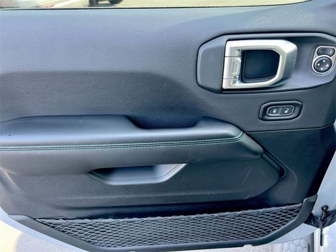 Used 2024 Jeep Wrangler High Altitude image 19