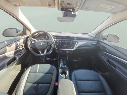 Used 2023 Chevrolet Bolt EUV Premier image 31