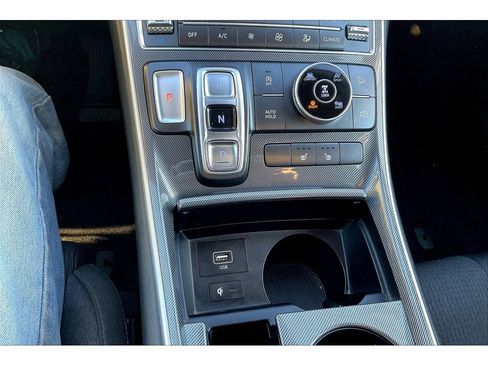 Used 2023 Hyundai Santa Fe SEL image 33