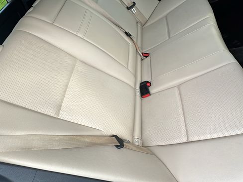 Used 2015 Mercedes-Benz GLK 350 4MATIC image 18