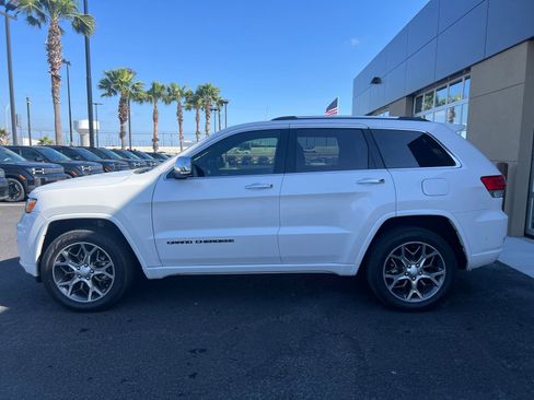 Used 2021 Jeep Grand Cherokee Overland AWD/4WD image 4