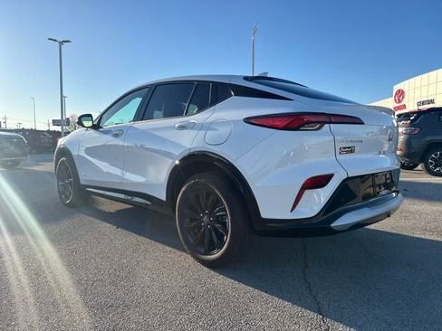 Used 2025 Buick Envista Sport Touring w/ Convenience I Package image 4