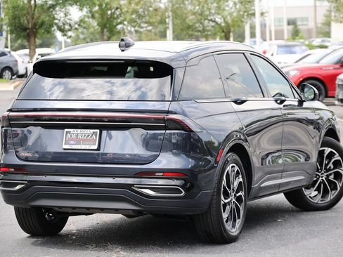 Used 2024 Lincoln Nautilus Reserve w/ Equipment Group 202A AWD/4WD image 3