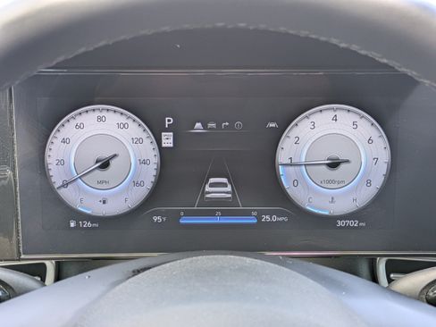 Certified 2025 Hyundai Elantra SEL FWD image 26