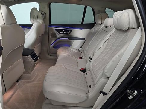 Used 2023 Mercedes-Benz EQS 580 4MATIC SUV image 15