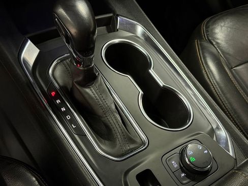 Used 2021 Chevrolet Traverse RS image 37