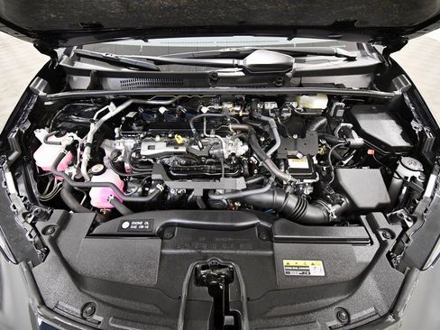 Used 2024 Toyota Prius XLE image 12