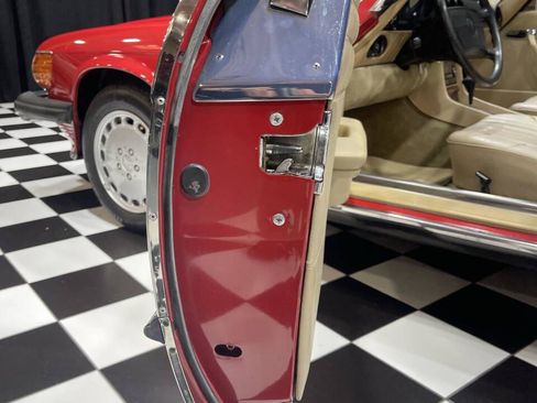 Used 1989 Mercedes-Benz 560 SL image 44