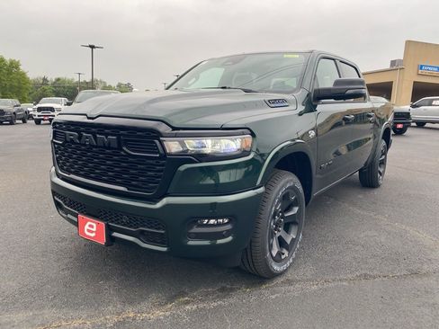 New 2026 RAM 1500 4x4 Crew Cab image 3