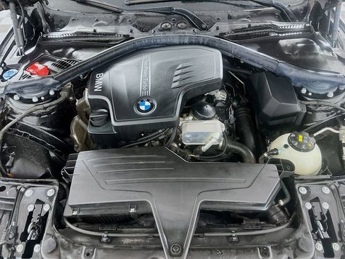 Used 2018 BMW 320i Sedan w/ Convenience Package RWD image 31