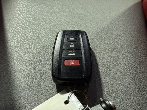Used 2020 Toyota Camry LE w/ Convenience Package AWD/4WD image 34
