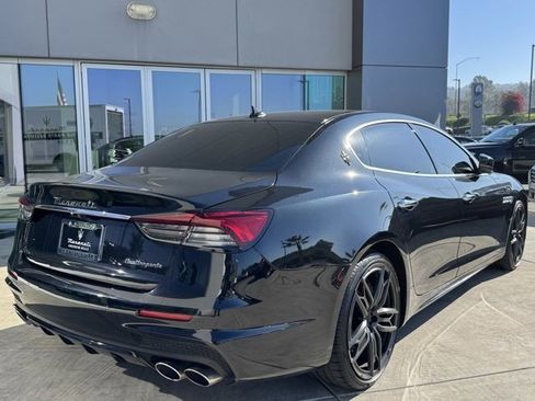 Certified 2022 Maserati Quattroporte Modena image 8
