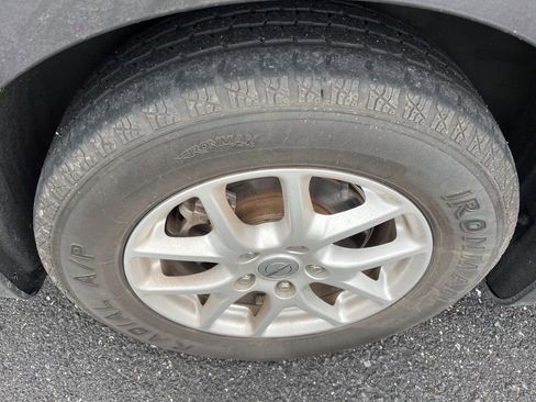 Used 2021 Chrysler Pacifica Touring-L FWD image 10