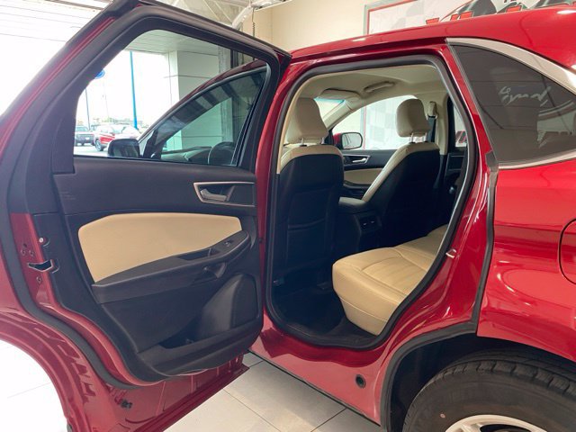 Used 2024 Ford Edge SEL AWD/4WD image 17