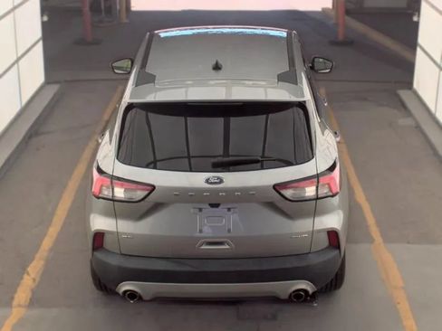 Used 2022 Ford Escape SE AWD/4WD image 4