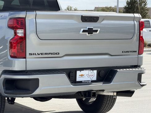 Used 2026 Chevrolet Silverado 1500 Custom w/ LPO, Dark Essentials Package image 6