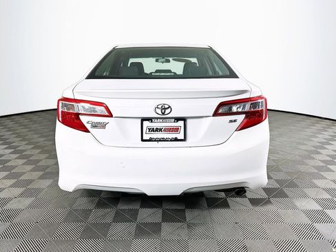 Used 2013 Toyota Camry SE image 9