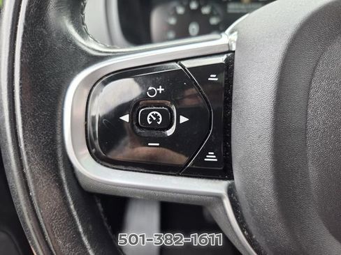 Used 2022 Volvo XC90 T5 Momentum AWD/4WD image 26