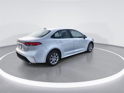 Used 2024 Toyota Corolla LE image 8
