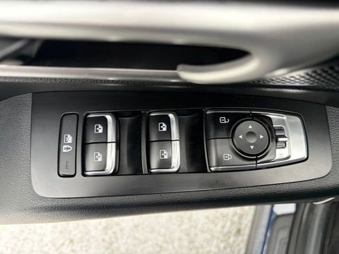 Used 2025 Kia Telluride S image 27