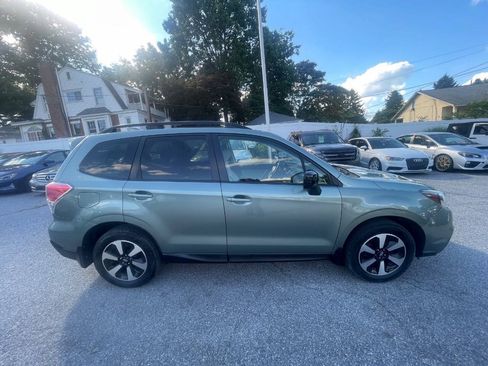 Used 2017 Subaru Forester 2.5i Premium w/ All-Weather Package AWD/4WD image 5