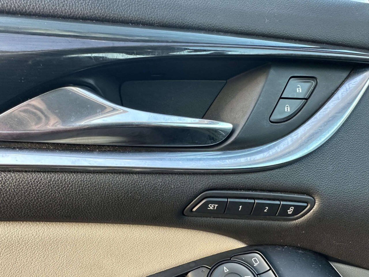 Used 2019 Buick Enclave Premium FWD image 31