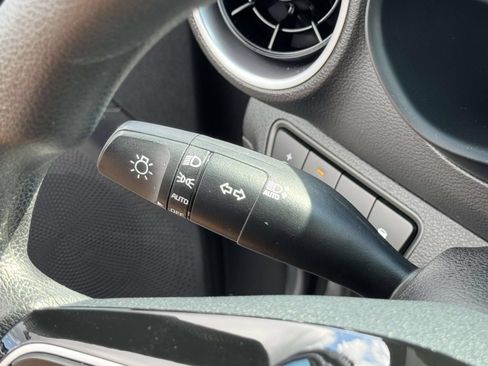 Used 2023 Kia Forte LXS w/ LXS Technology Package FWD image 8