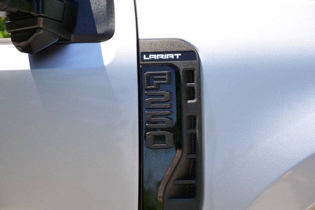 Used 2024 Ford F250 Lariat w/ Sport Appearance Package AWD/4WD image 8