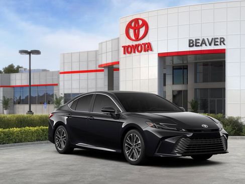 Used 2026 Toyota Camry XLE AWD/4WD image 37