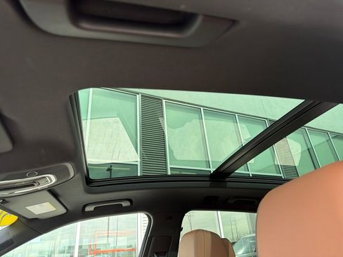 Used 2024 Audi Q5 e Premium Plus image 22