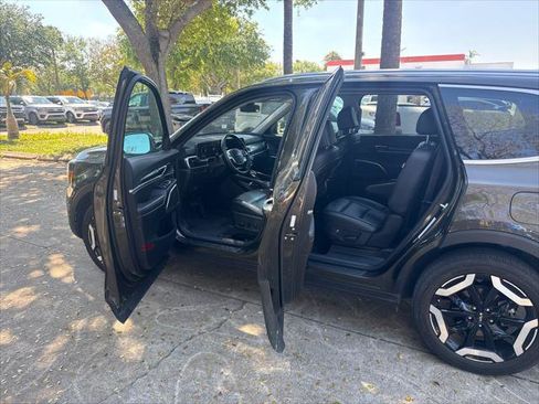 Used 2025 Kia Telluride S image 12