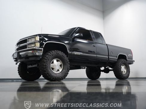 Used 1998 Chevrolet Silverado 1500 4x4 Extended Cab w/ Preferred Equipment Group 3 image 21