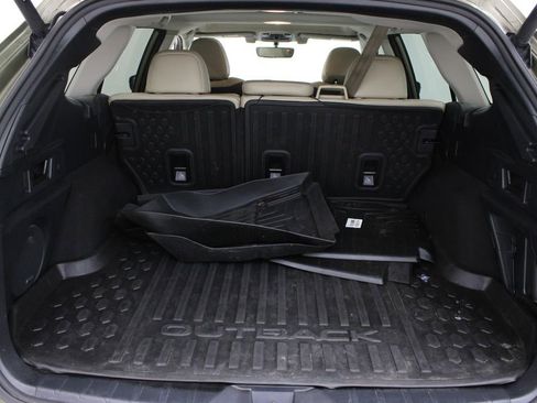 Used 2022 Subaru Outback Limited AWD/4WD image 32