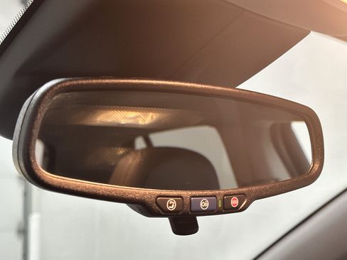 Used 2019 Chevrolet Trax LT w/ LT Convenience Package image 30