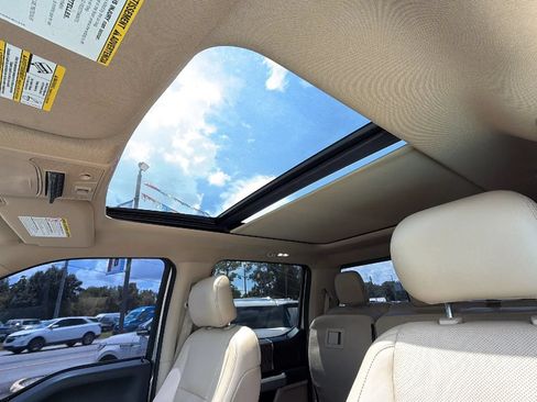 Used 2017 Ford F250 Lariat w/ Lariat Ultimate Package AWD/4WD image 16