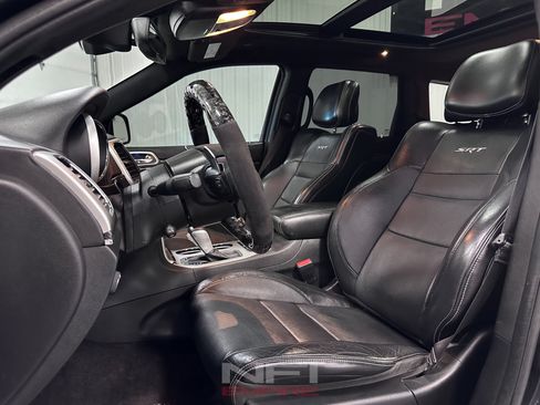 Used 2016 Jeep Grand Cherokee SRT AWD/4WD image 24