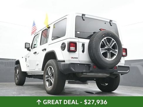 Used 2023 Jeep Wrangler Unlimited Sahara AWD/4WD image 51
